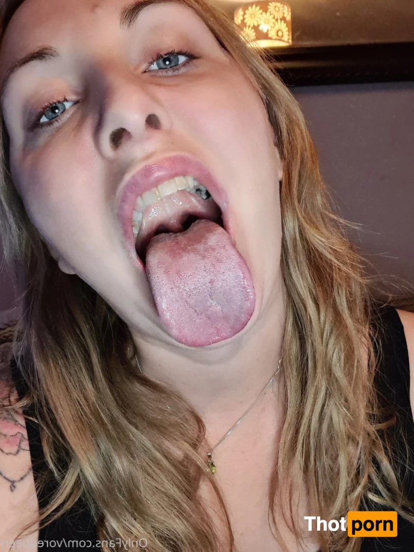 Voracious Vixen 6887753