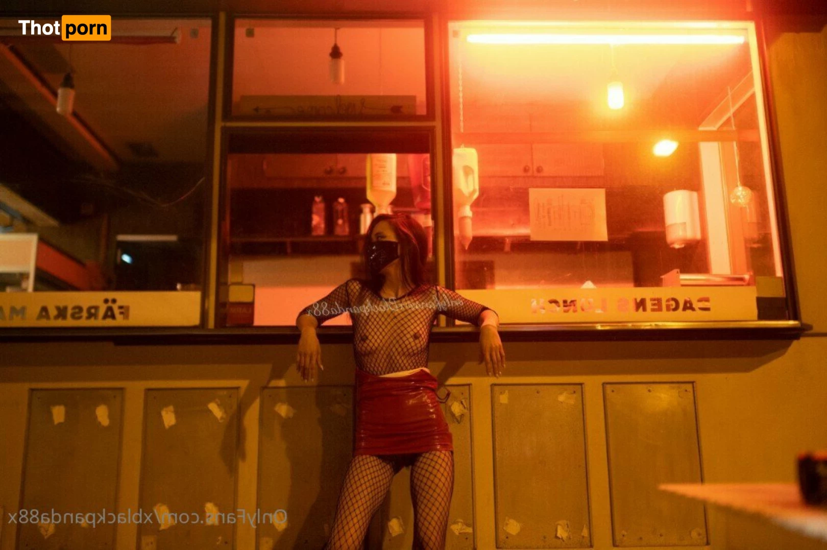 xBlackpanda88x 6498037