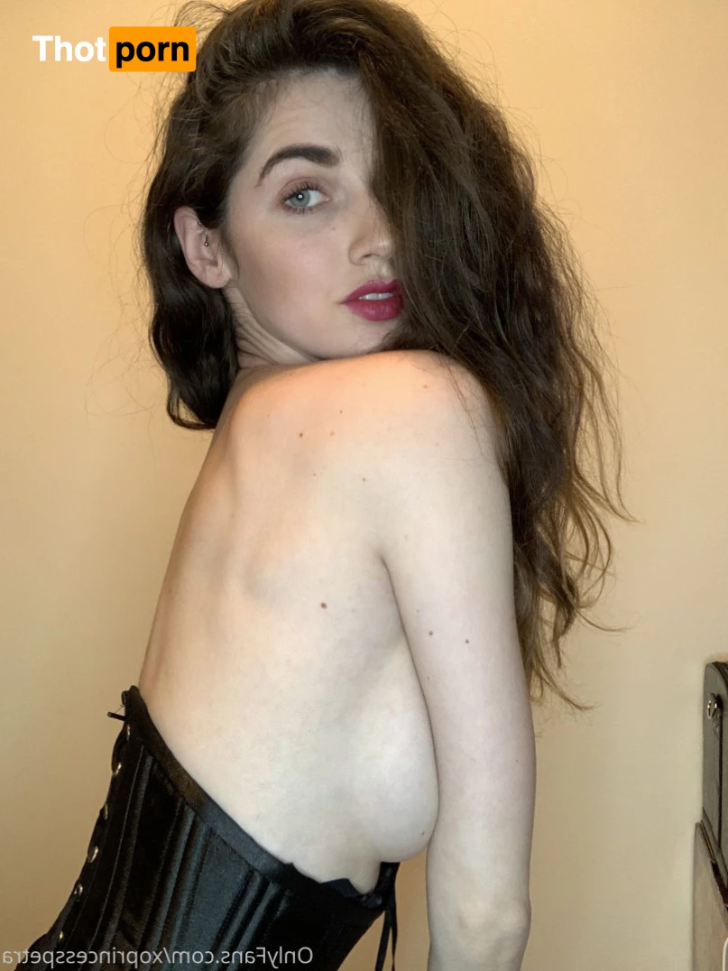 Princess Petra 6921640