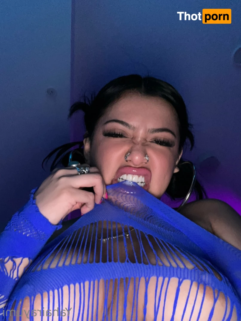 Yahaira Yumi 10583944