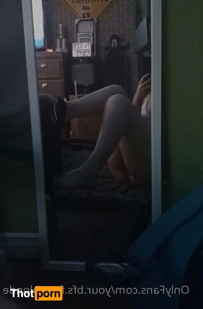 Big Booty Blondie 🤭 6640480