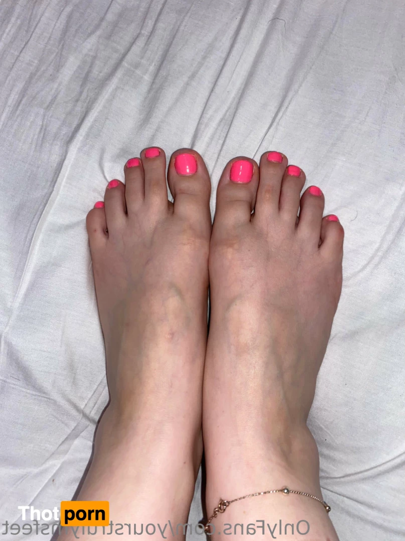 Miss Feet 10422741