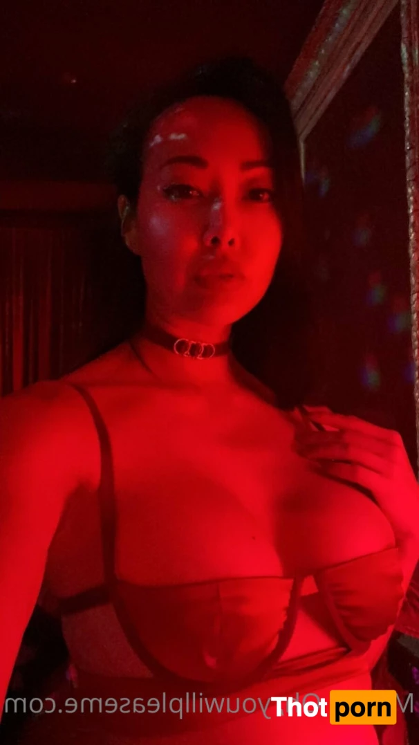 Mistress Eva Oh 6989255