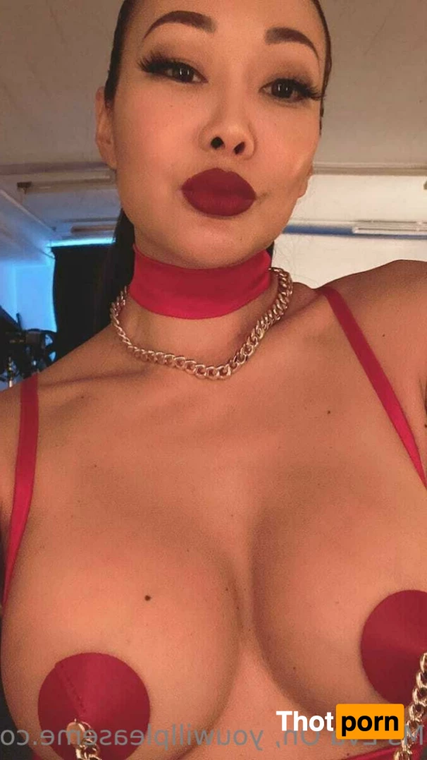 Mistress Eva Oh 10425061