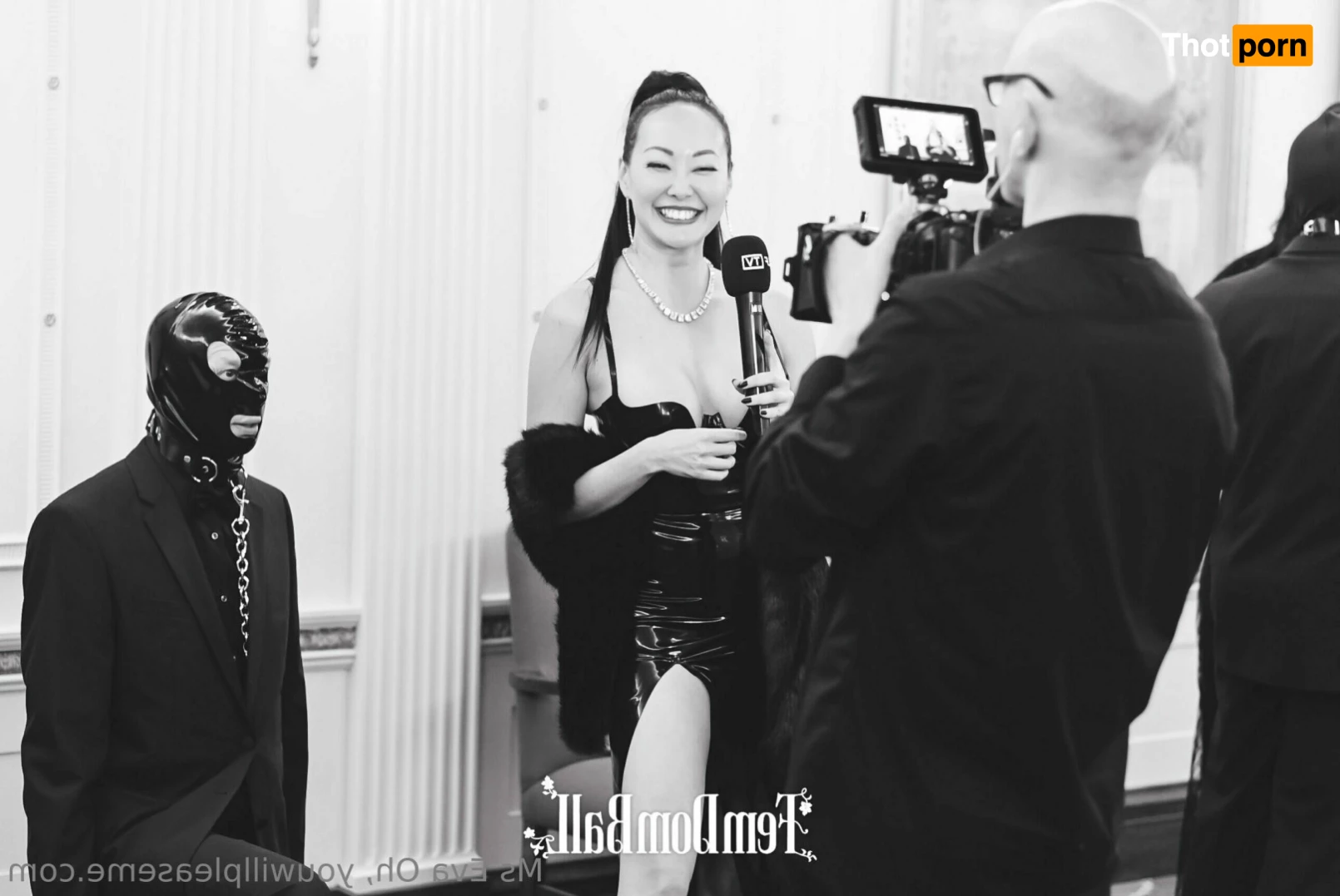 Mistress Eva Oh 10425069