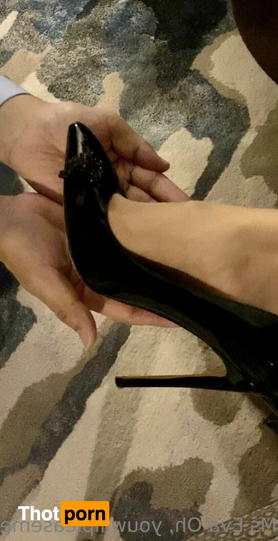 Mistress Eva Oh 10425079