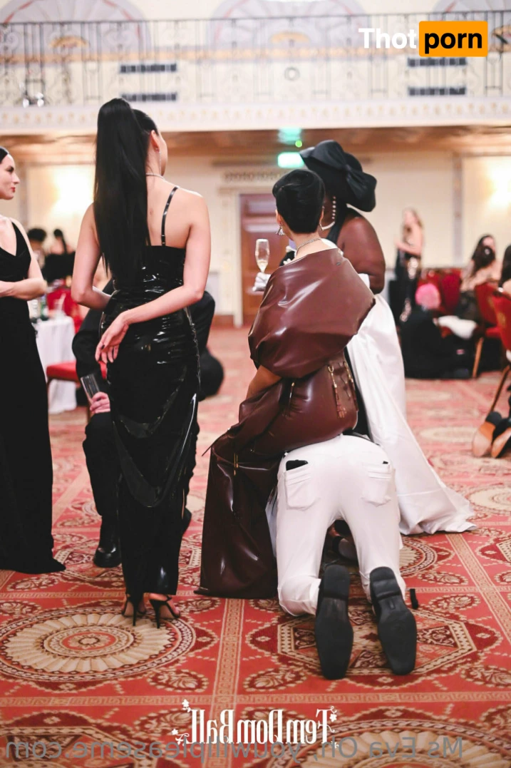 Mistress Eva Oh 10425101