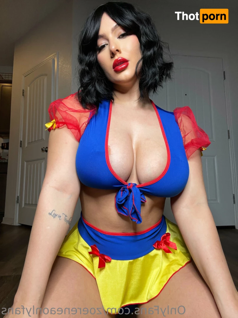 Zoë Renea FREE 6903971