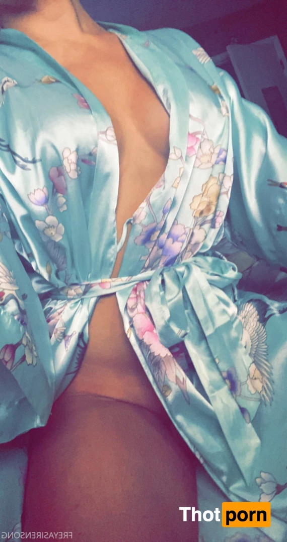 Isabelle McKenna 7799198