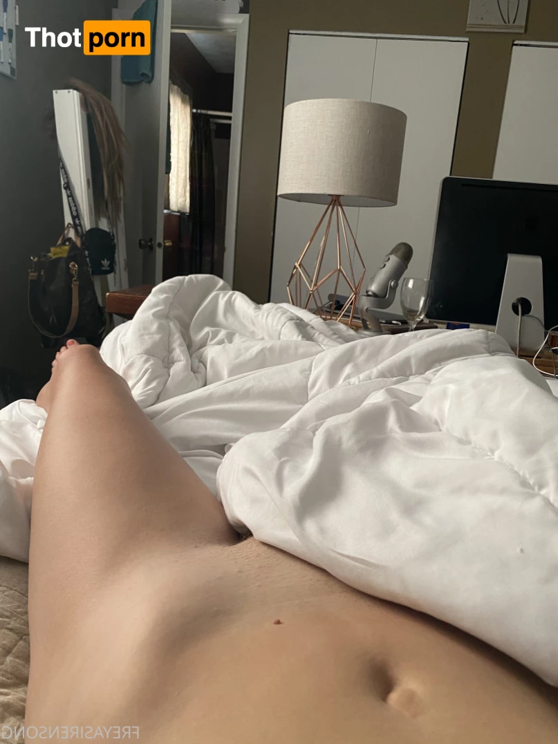 Isabelle McKenna 7799525