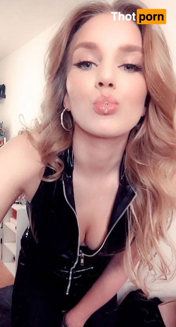 Rachel Sparks 10431658