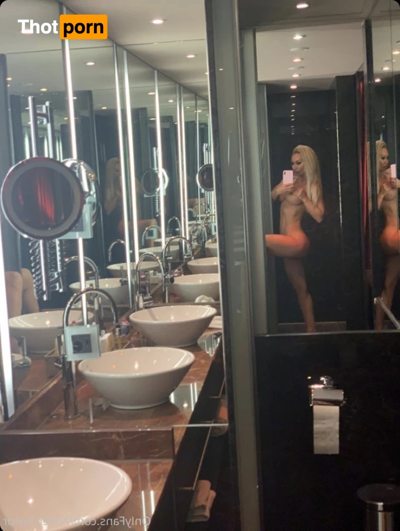 aileentaylorofficial 13349238