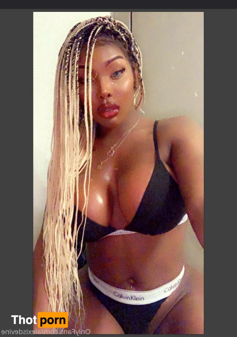 Devinealexis 15728261