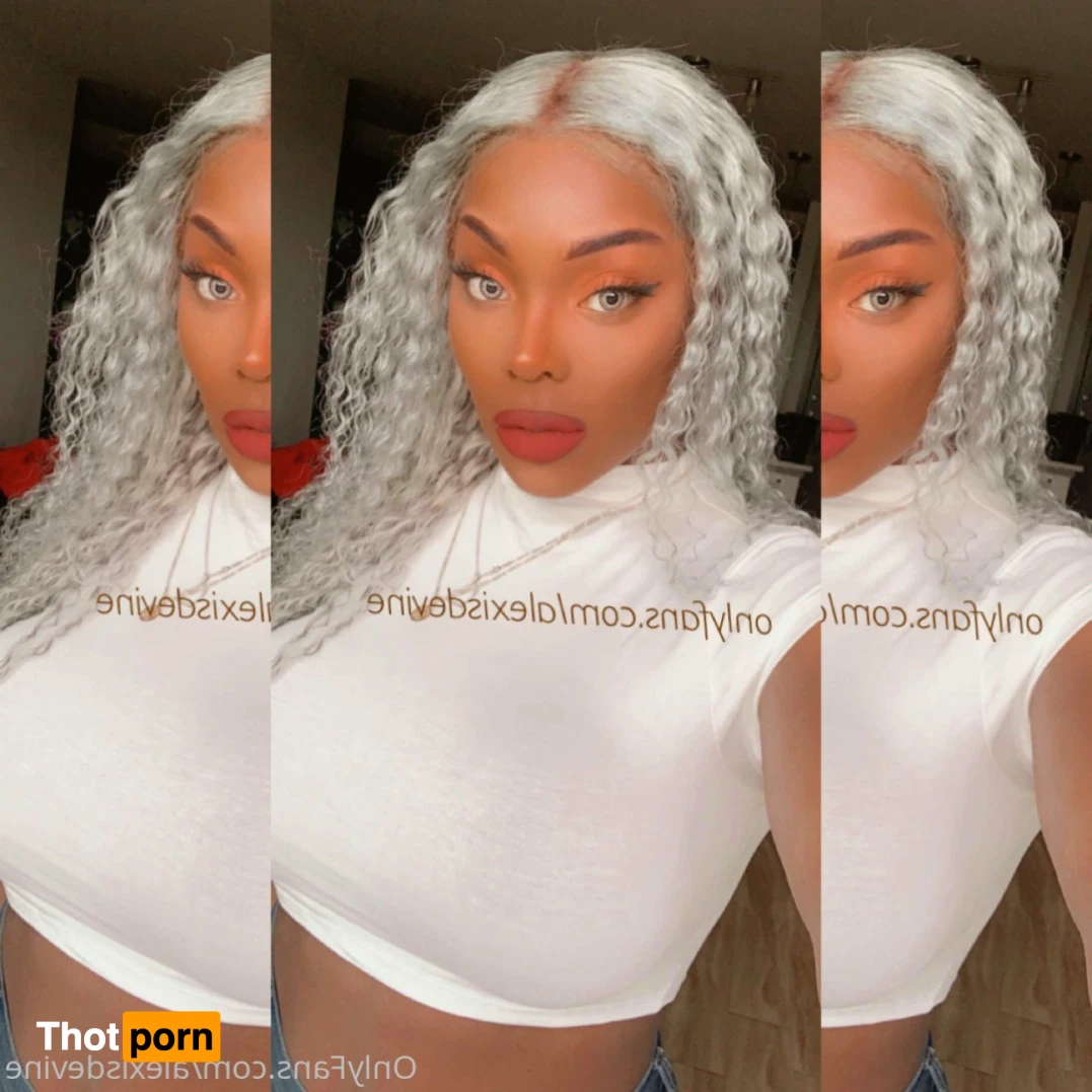 Devinealexis 15728471