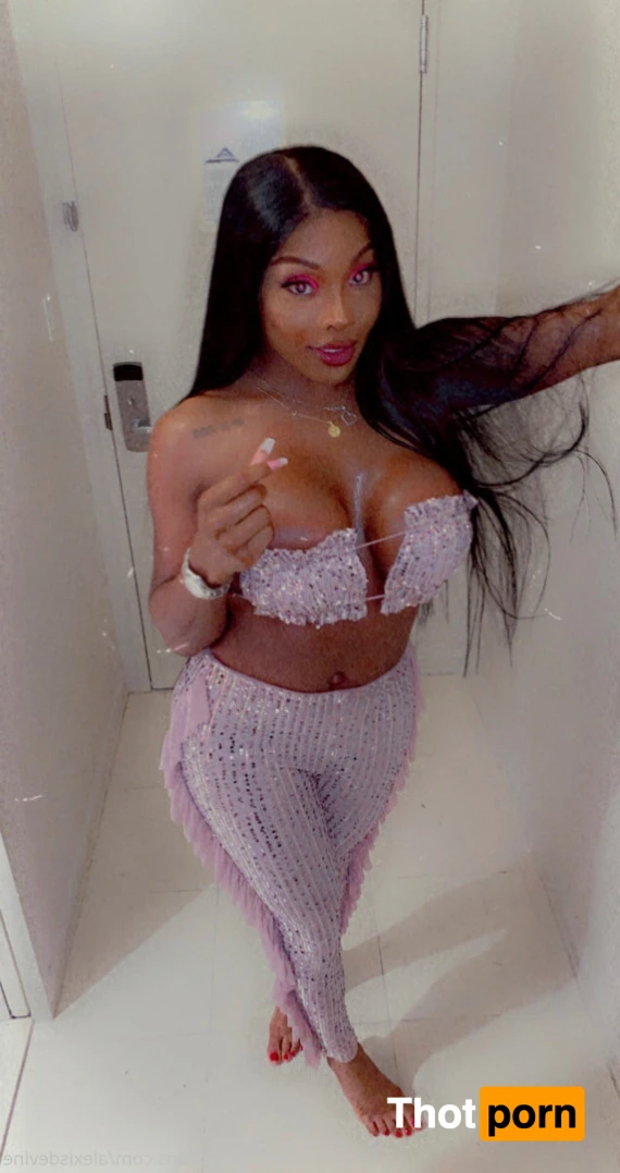 Devinealexis 15728589