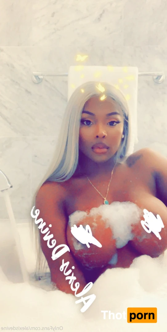 Devinealexis 15728646