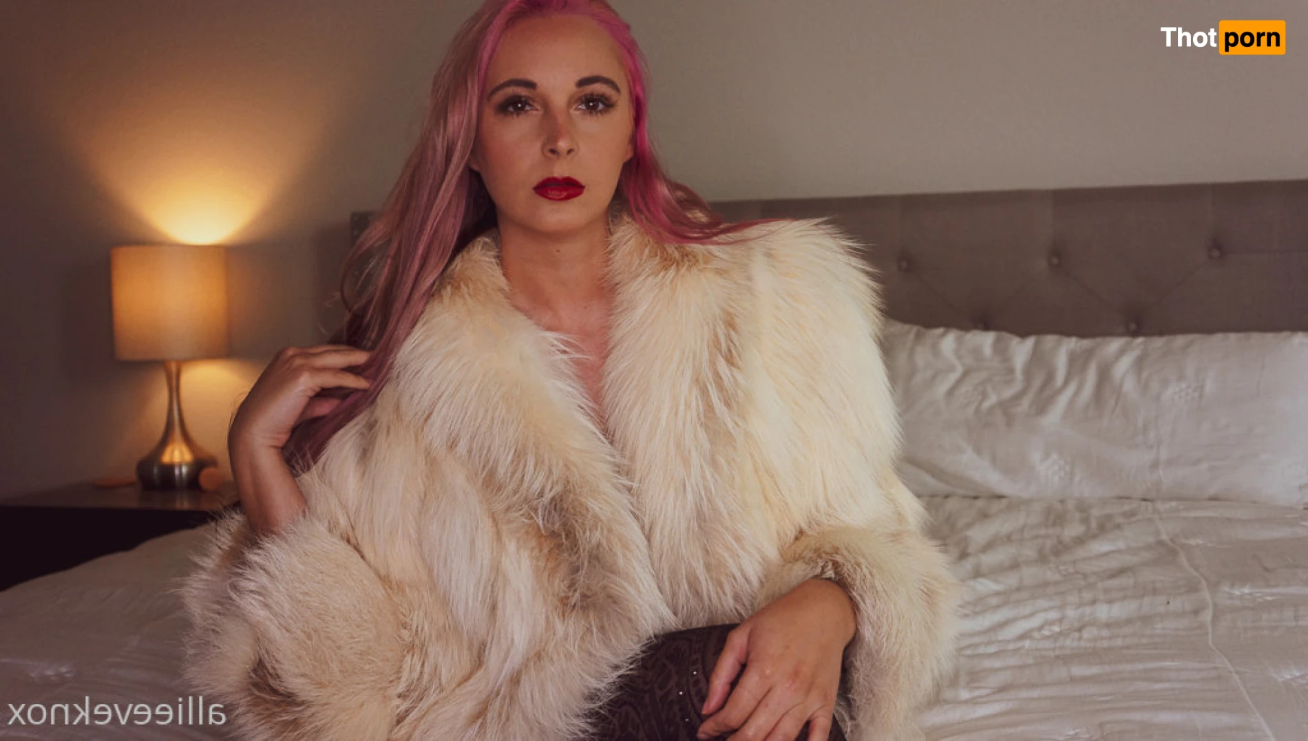 allieeveknox 15420970