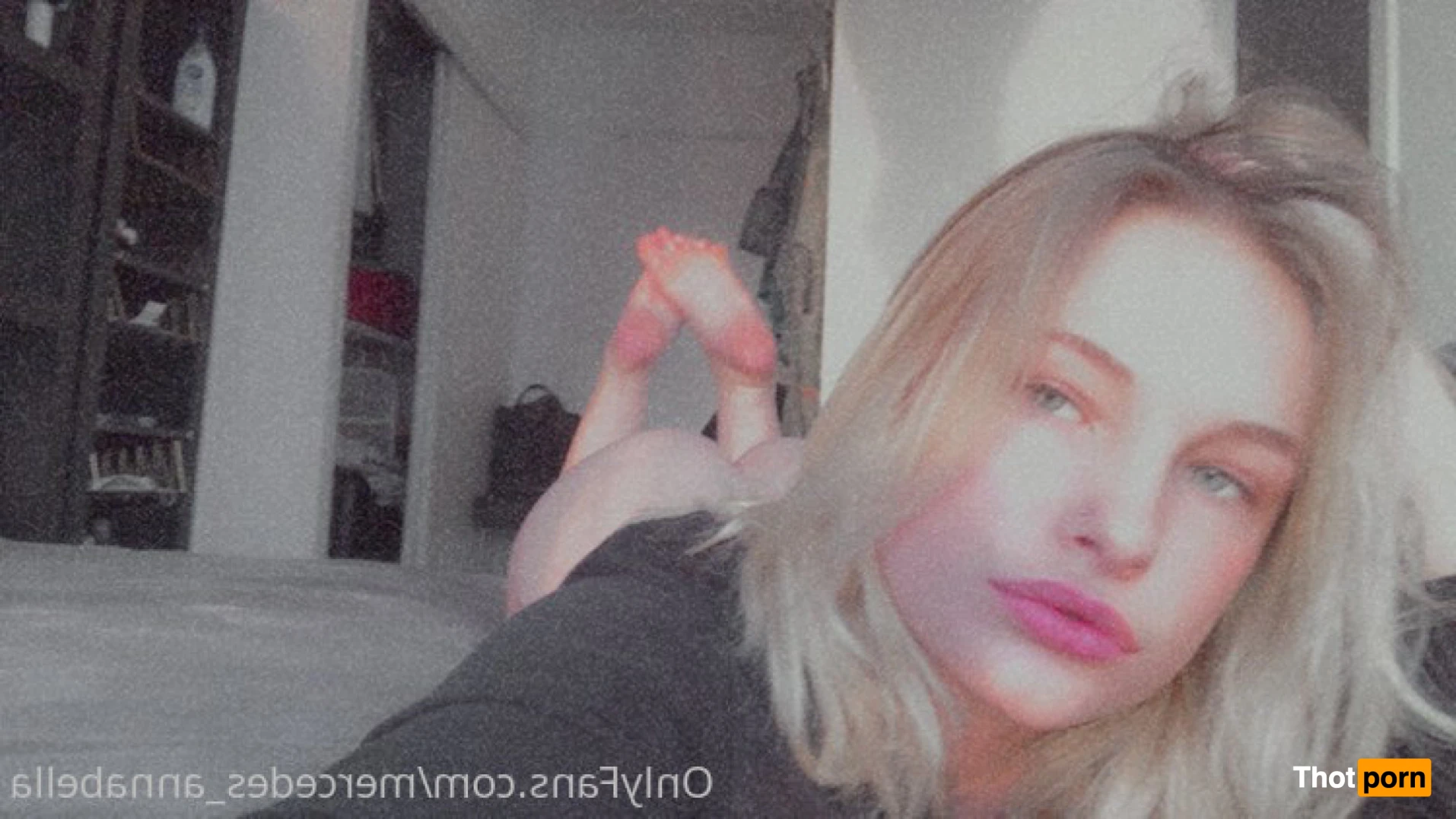 AnnaBella &amp; Hailey 👯‍♀️ 12669033