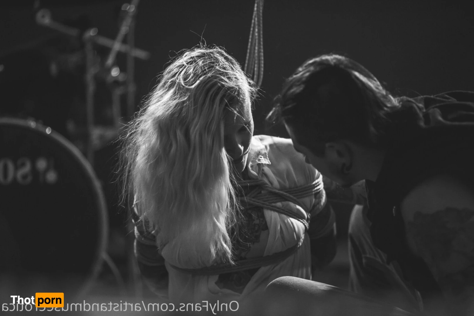 Artist &amp; Muse 9407314