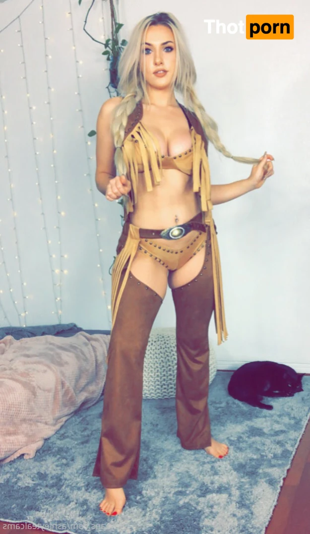 Ashley Teal 14659594