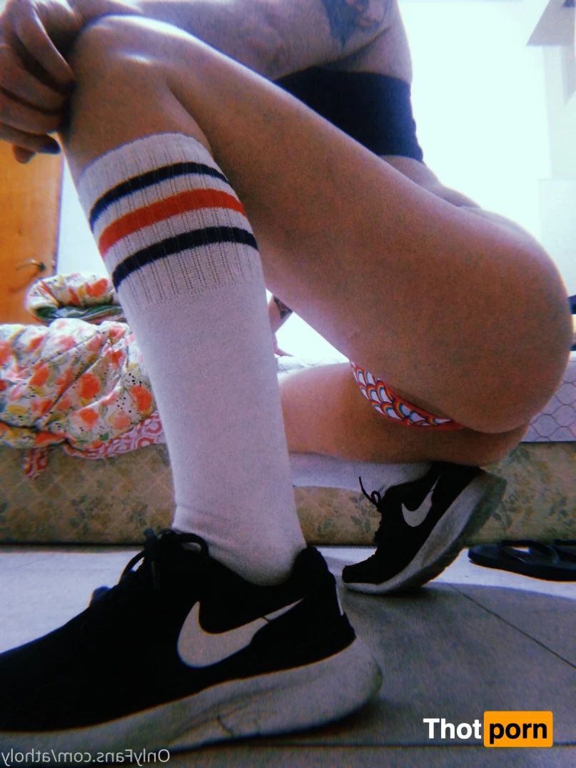 🐰𝐀𝐭𝐡𝐨𝐥𝐲𝐓𝐕🐰 16166796