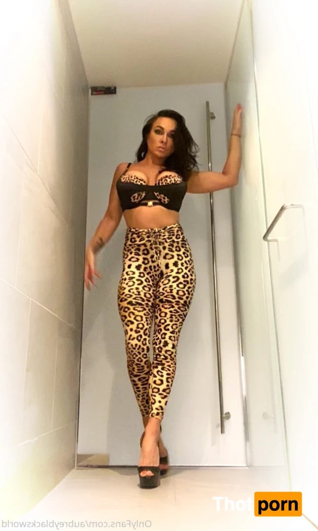 Aubrey Black &amp; Jaxson Wolfe 14631127