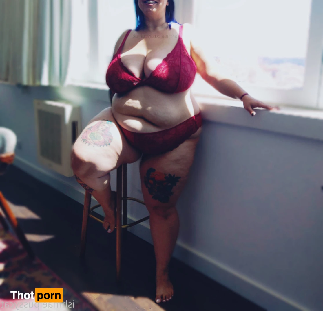 ISA LUV aka Isa Pussycat 16537600