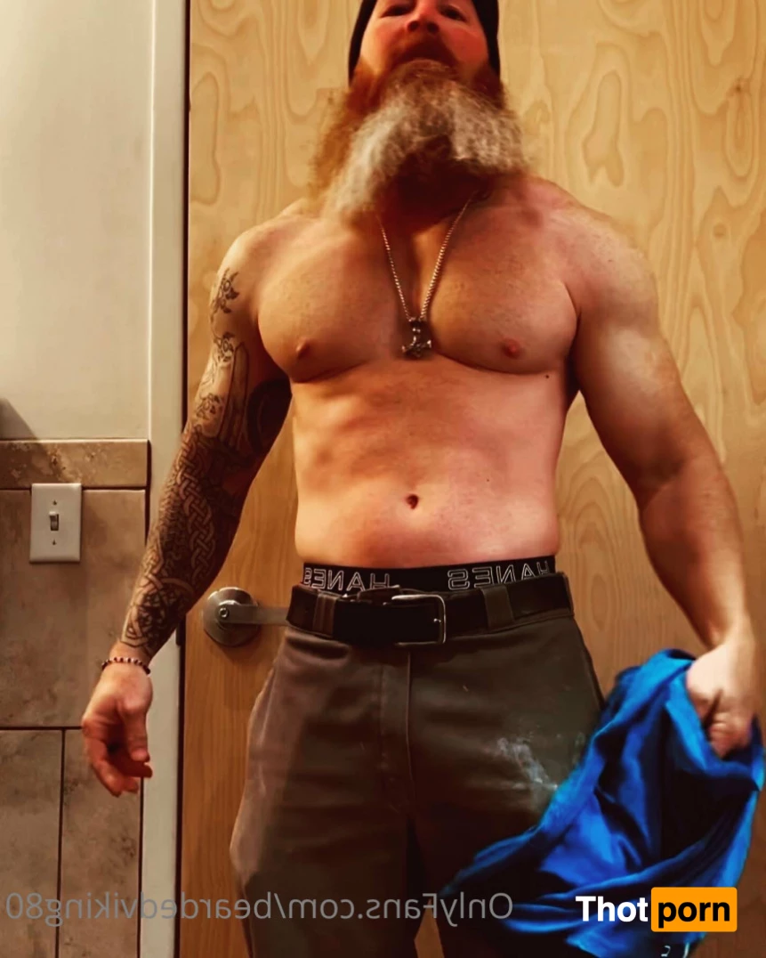 Bearded Viking 🤤😍 7880069