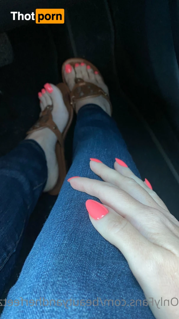 Beautyandherfeetz 14846922