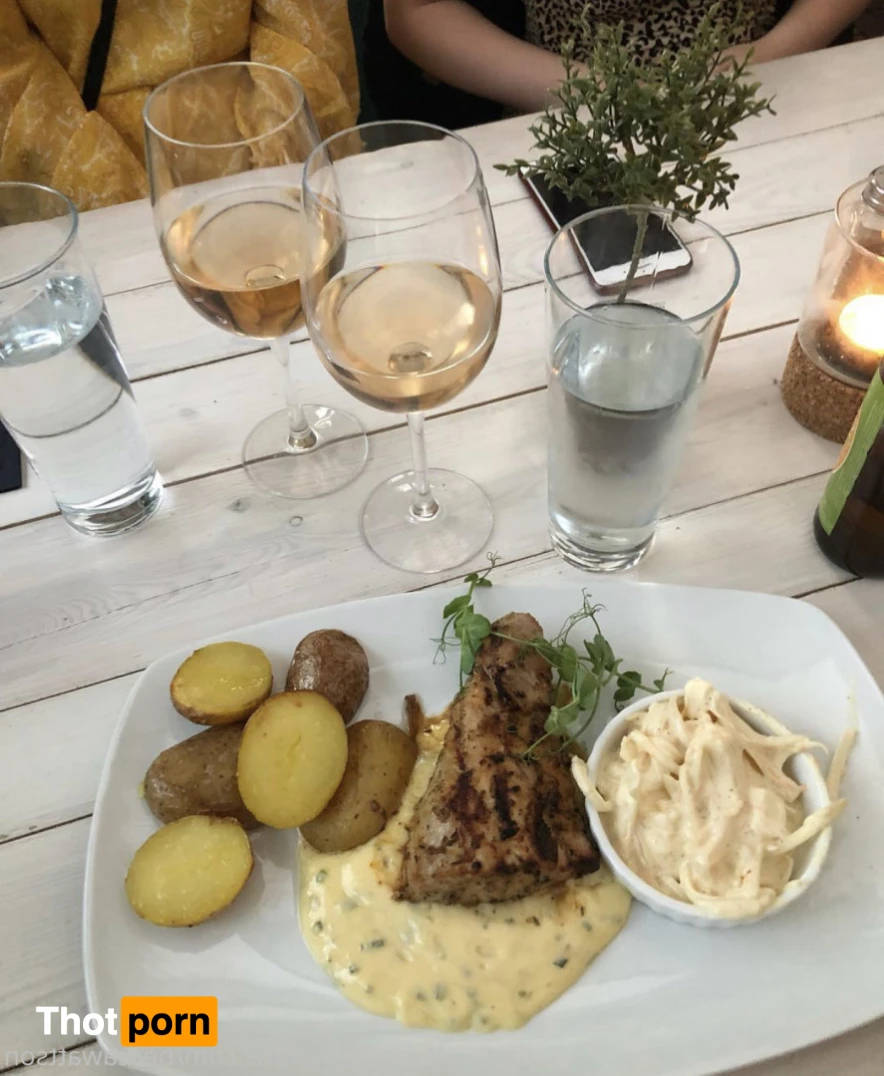 𝐑𝐞𝐛𝐞𝐜𝐜𝐚 ♥️ 12177433