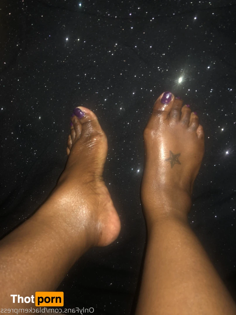 Black Empress 15395318