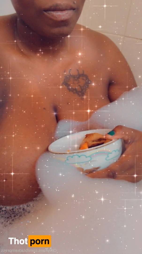 Black Empress 15397252