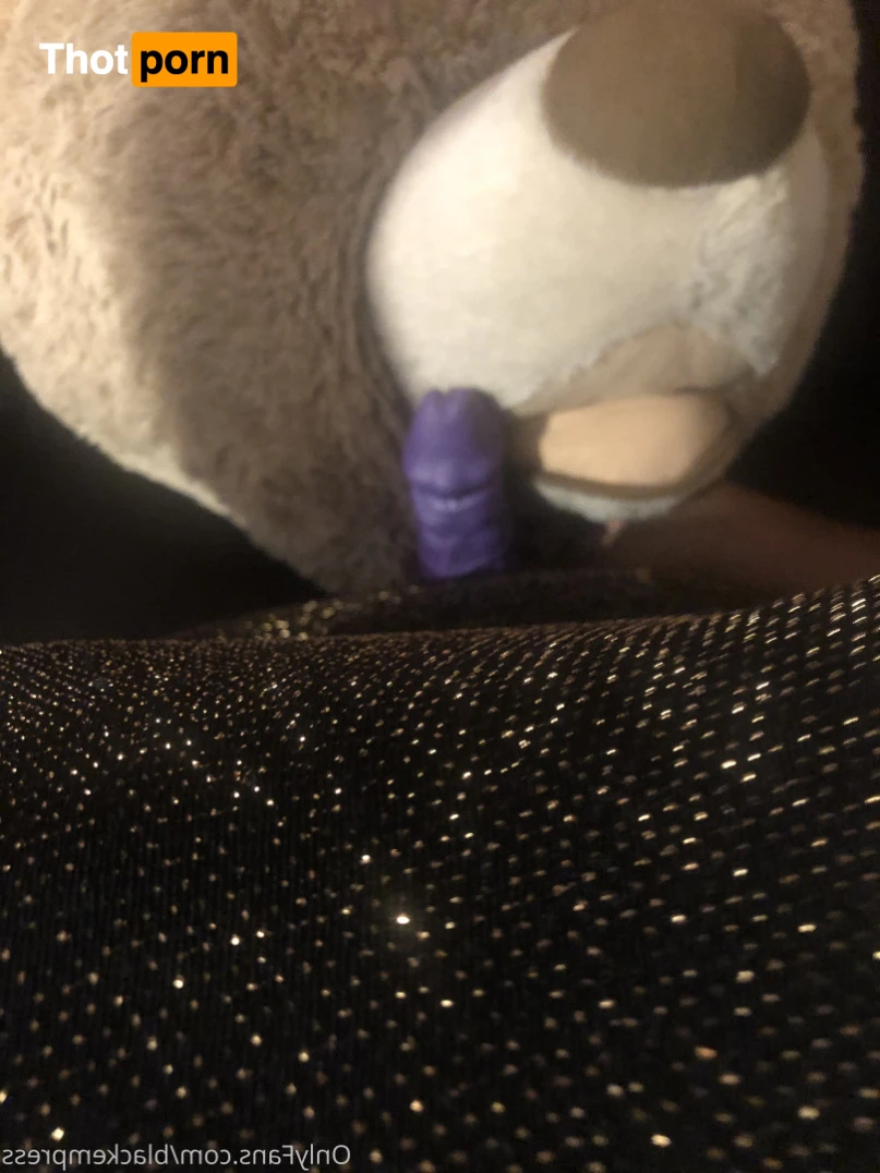 Black Empress 15408317