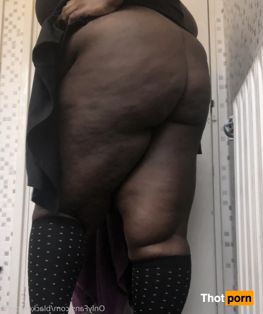 Black Empress 15424402