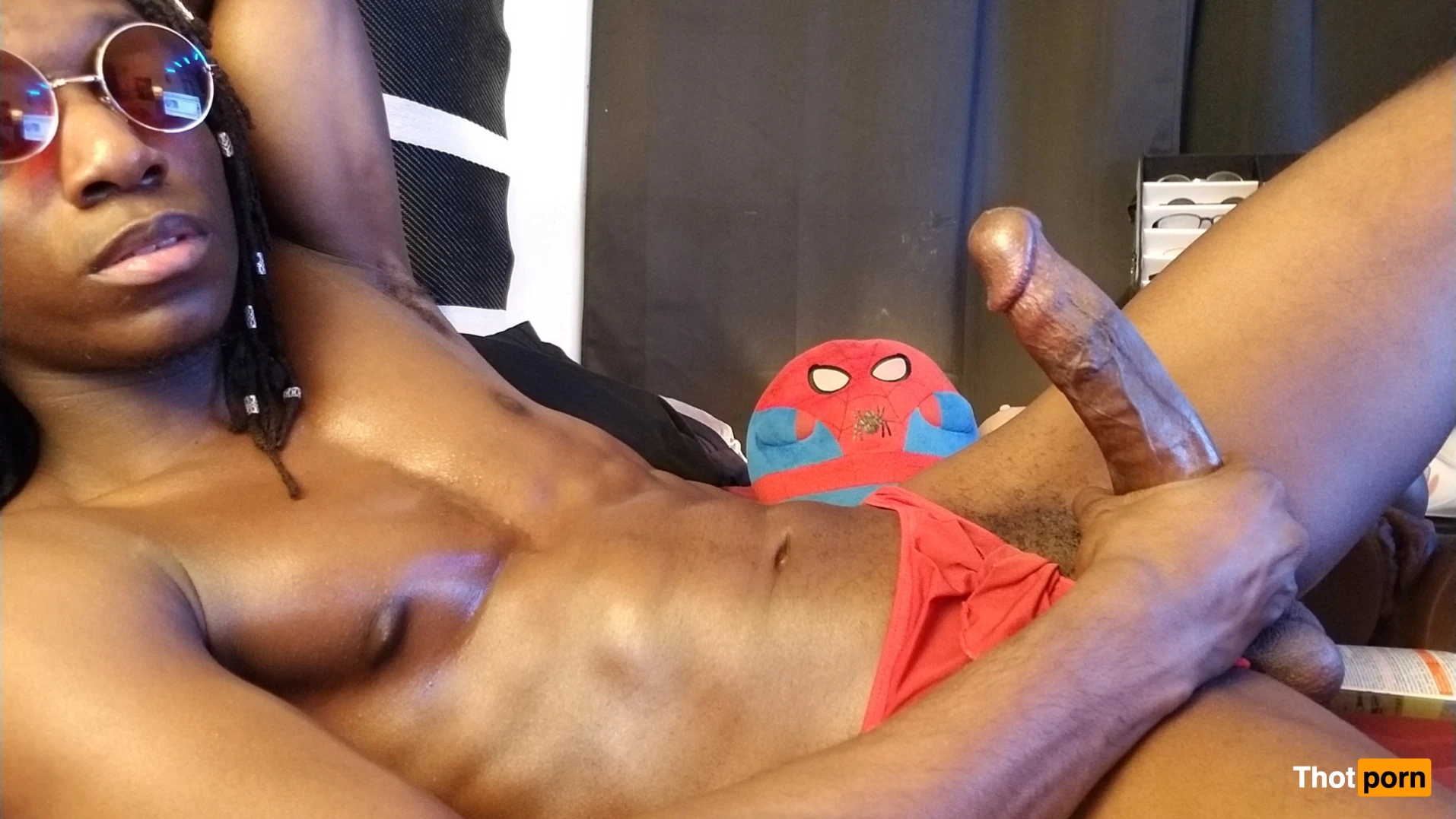 SpiderLxrd🕸🎩 12136784