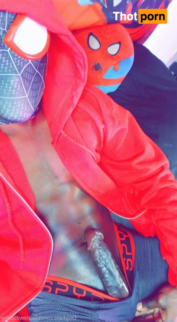 SpiderLxrd🕸🎩 12137524