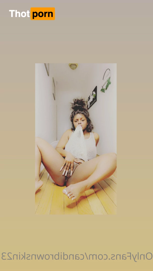 Candi_brownskin 9192084