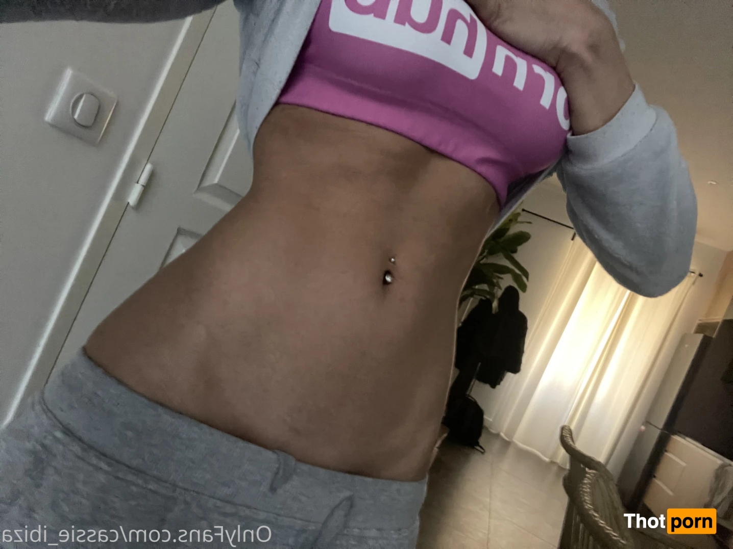 Cassie Del Isla 9239684