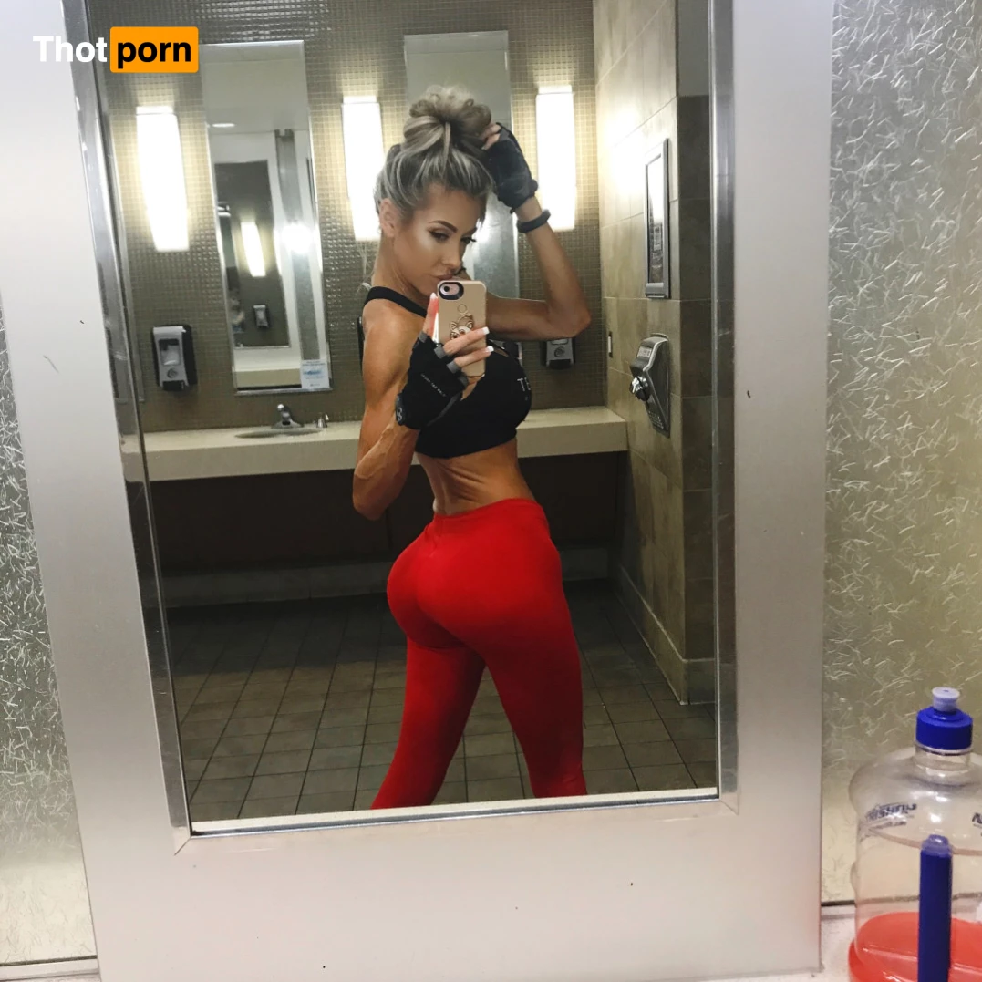 Courtney Taylor XXX 9399757