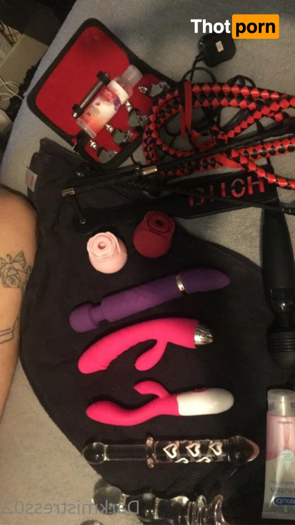 Dark Desire 16518859