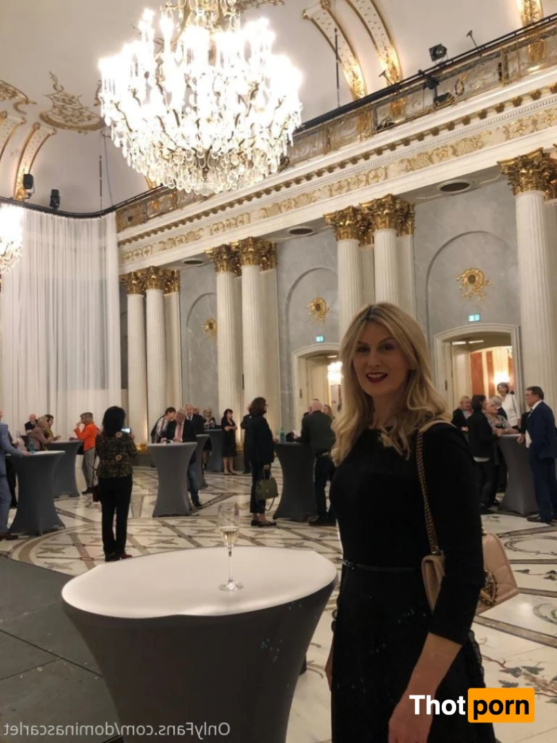 Mistress Scarlet 13320046