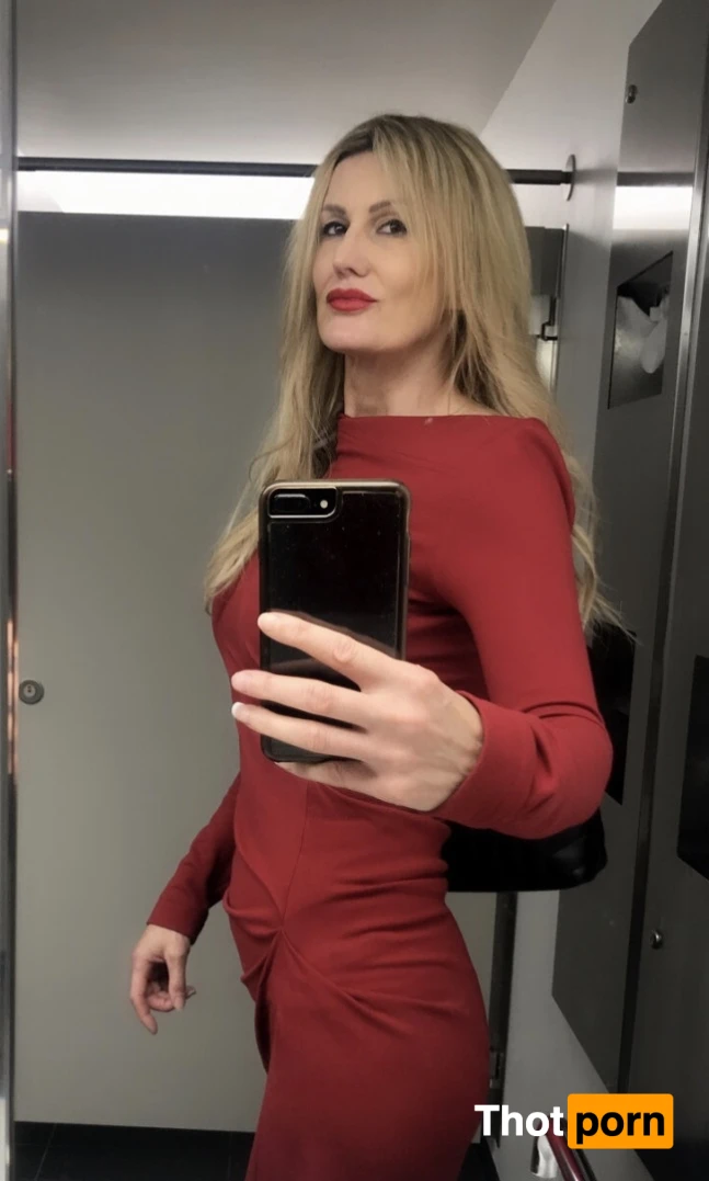 Mistress Scarlet 13320795