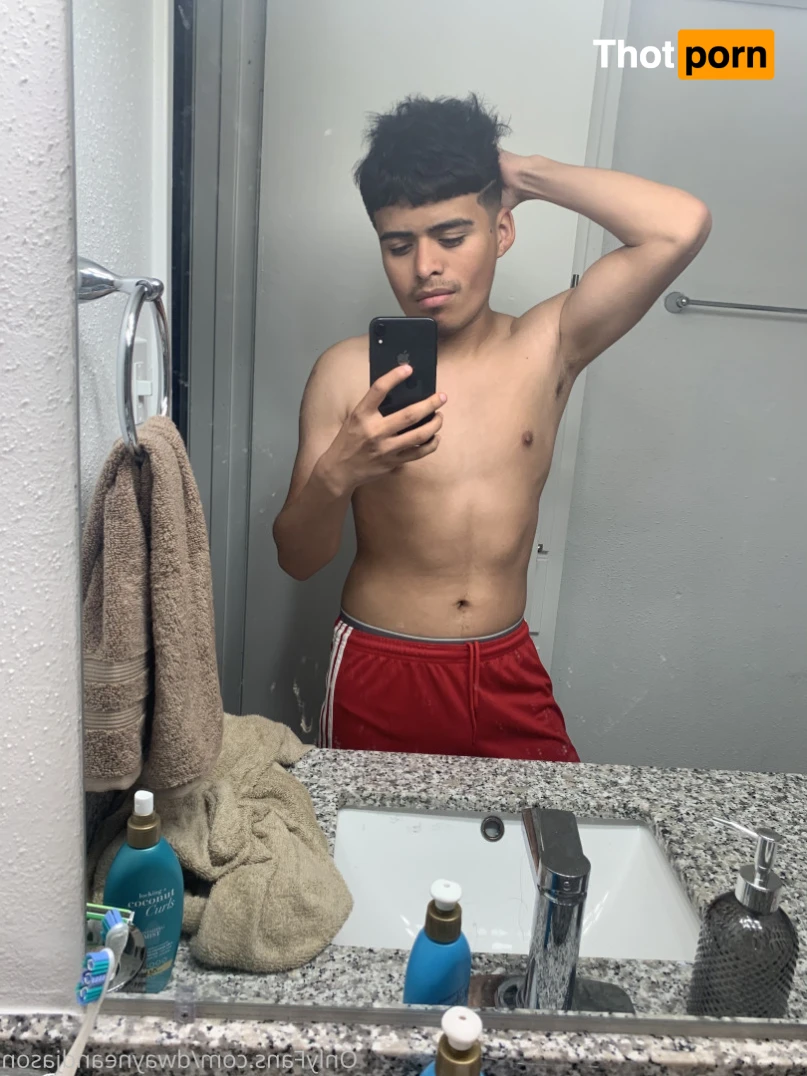 Dwayne 🌈 16530718