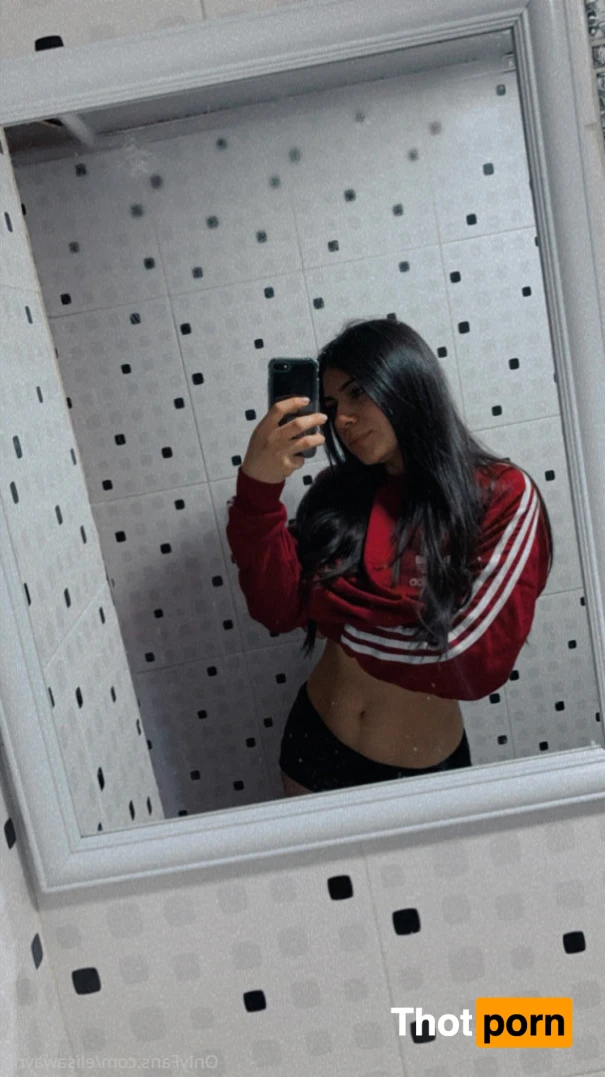 Queen 😈 Elissa 16533512