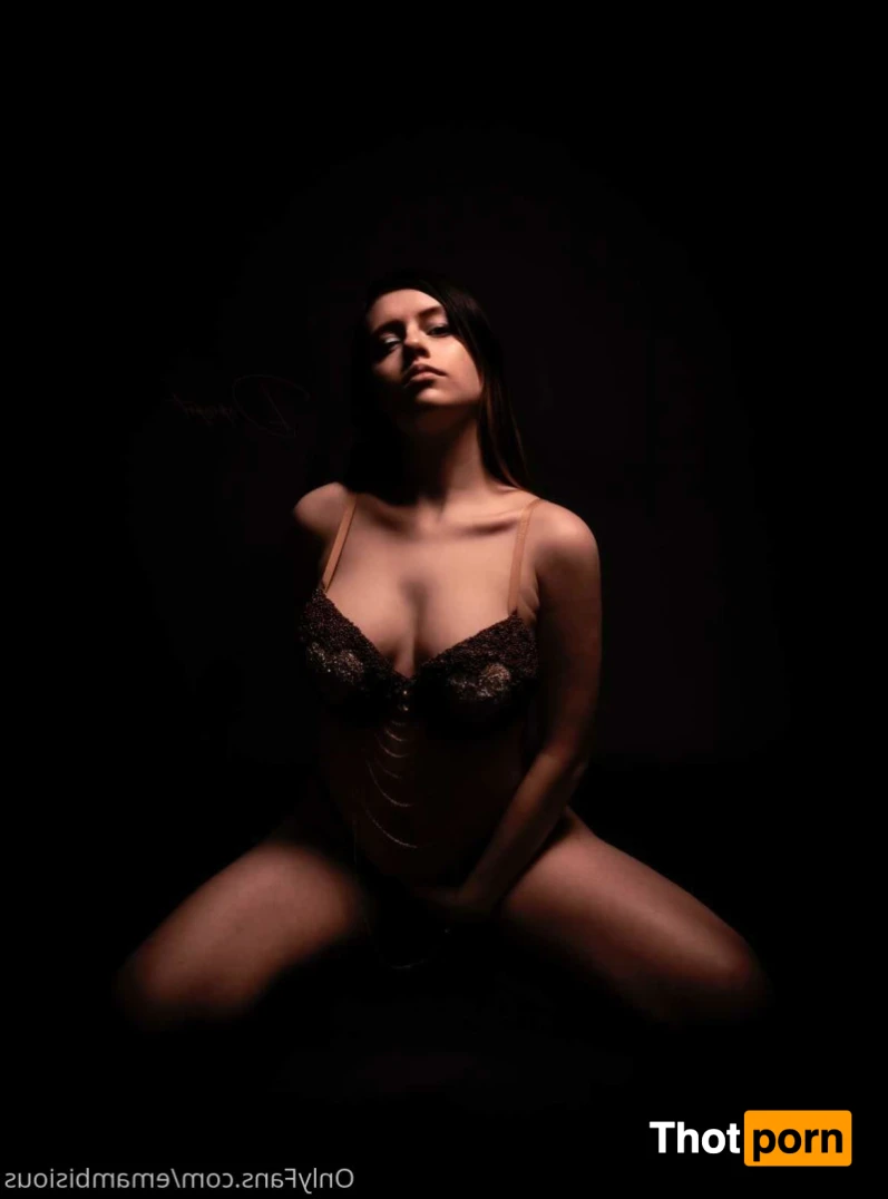 EmAmbisious 13238182