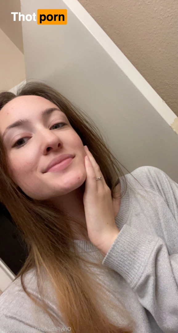 Everly Haze 15998371