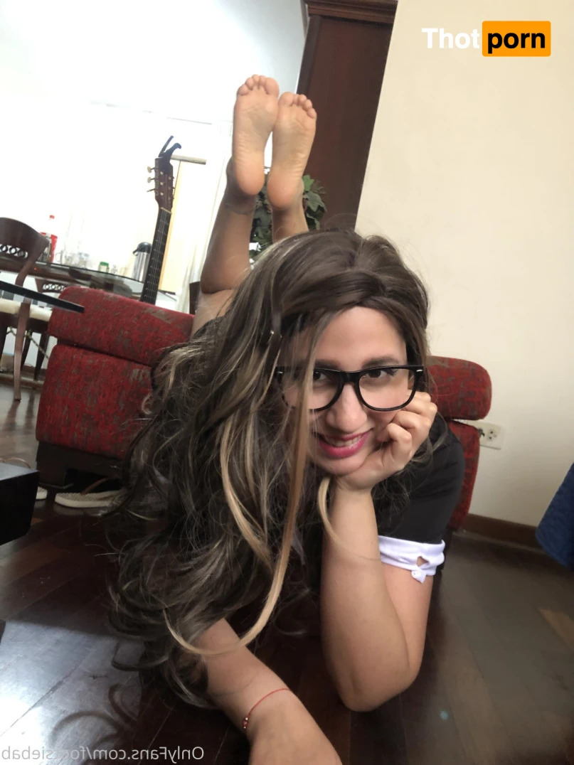 Gia’s feet 12505519