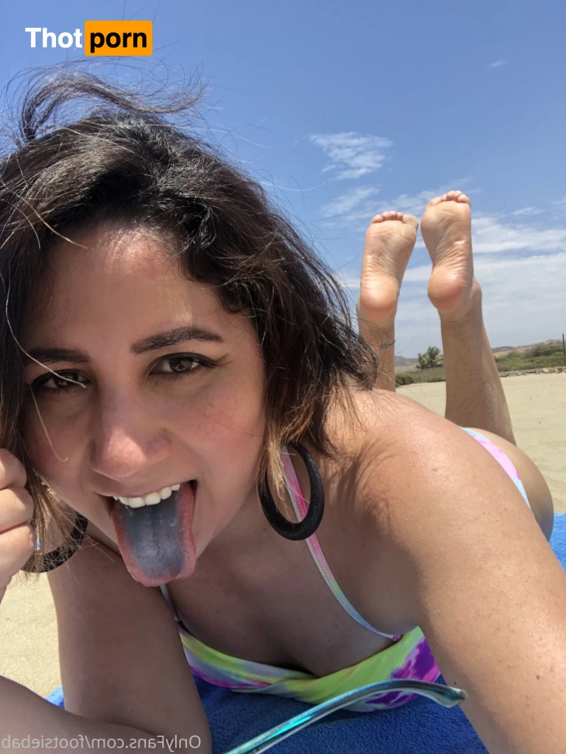 Gia’s feet 12506219