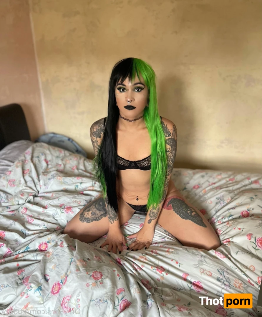 G0thschlampe KINK/FETISH FRIENDLY $3 16066037