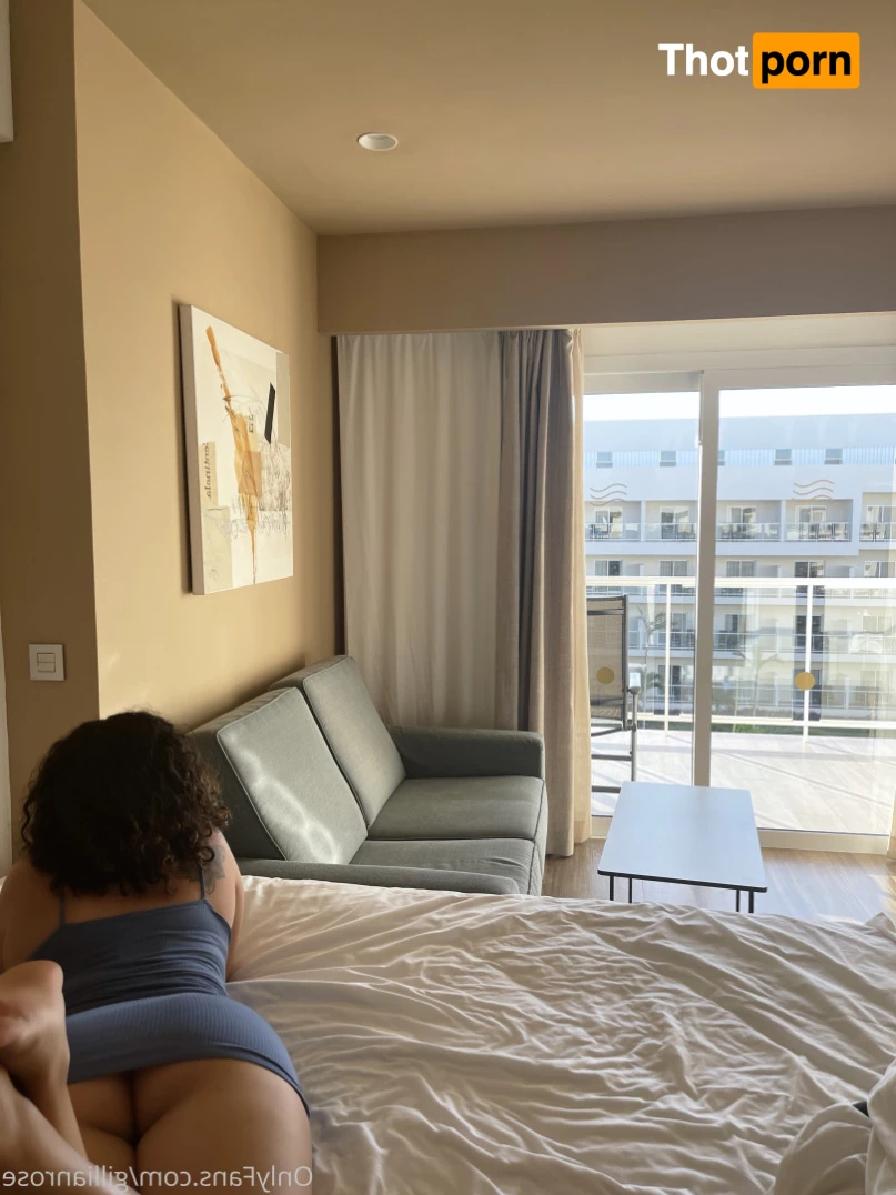 GILLIAN ROSE 9718982